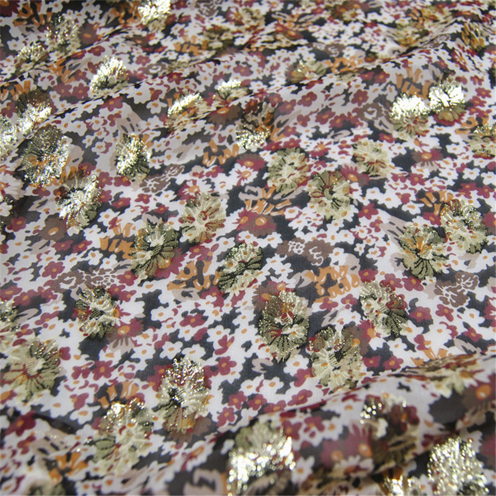 Good Floral & Wedding Decor Supply - 人気のある光沢のあるエレガントな花柄ブラウンラメシルクメタリック生地、上質な質感、豪華なデザインで、休日の女性用ドレス、服、パンツ、男性用スーツに最適です。